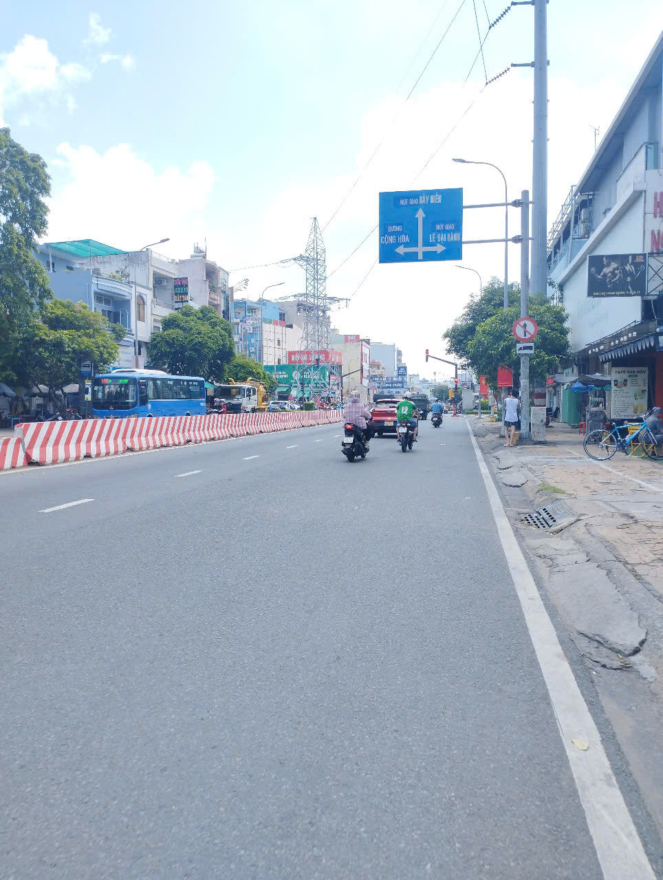 Ngộp  Âu Cơ -100m - HXH 8m Kinh Doanh - 3 tầng mới - Gần Q11 - Ảnh chính